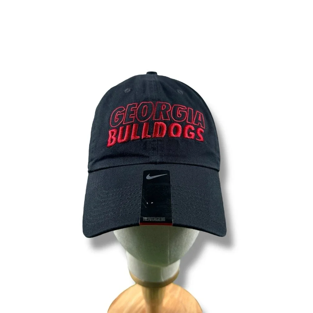 NWT Nike Heritage86 UGA Georgia Bulldogs Black/Red Spellout Strapback Hat OSFM